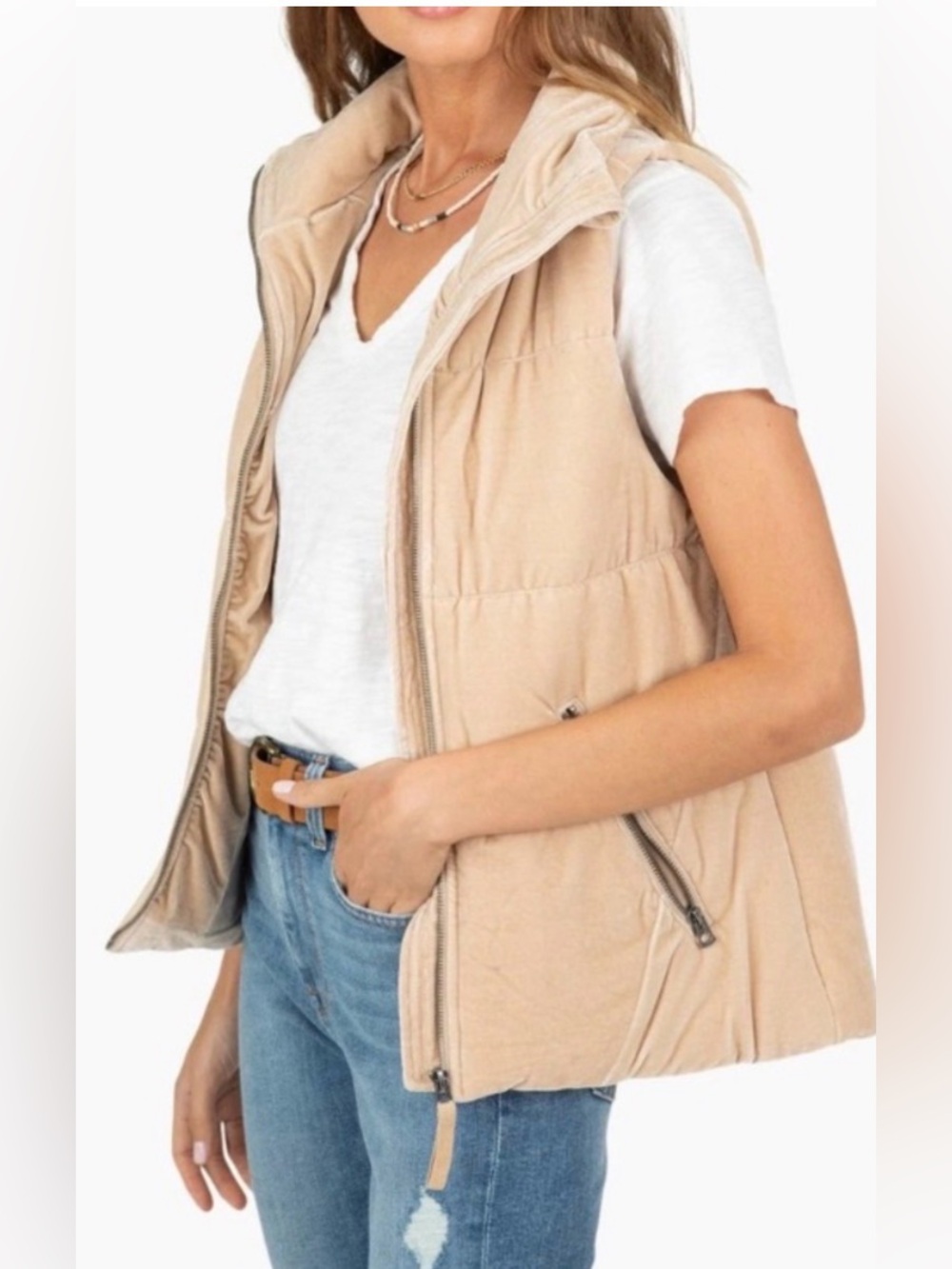 Dylan Velvet Plush Vest Very GUC
Size Small Oatmeal